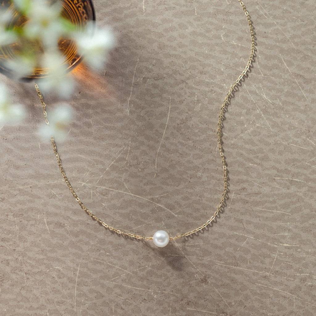 Avinna Pearl Necklace