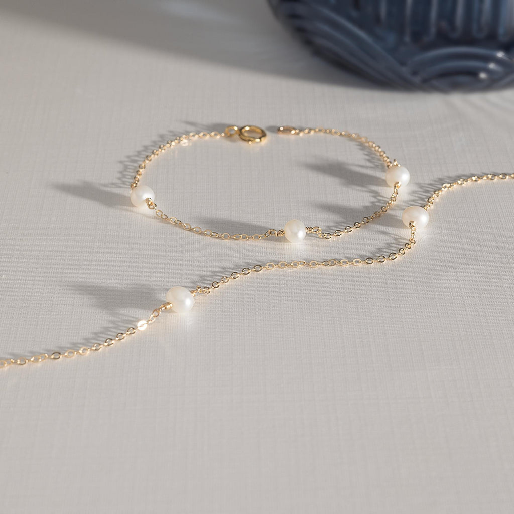 Devva Pearl Bracelet